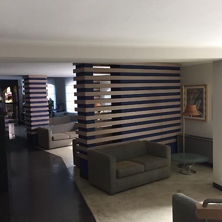Albergo Della Corona Binasco Exterior foto