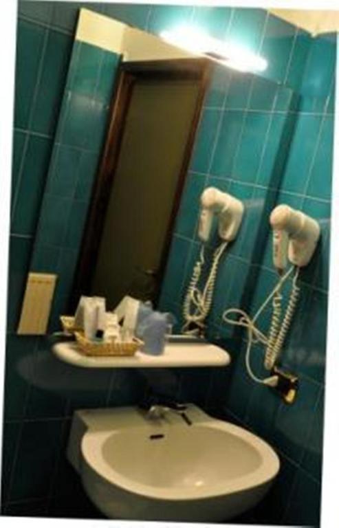 Albergo Della Corona Binasco Cameră foto